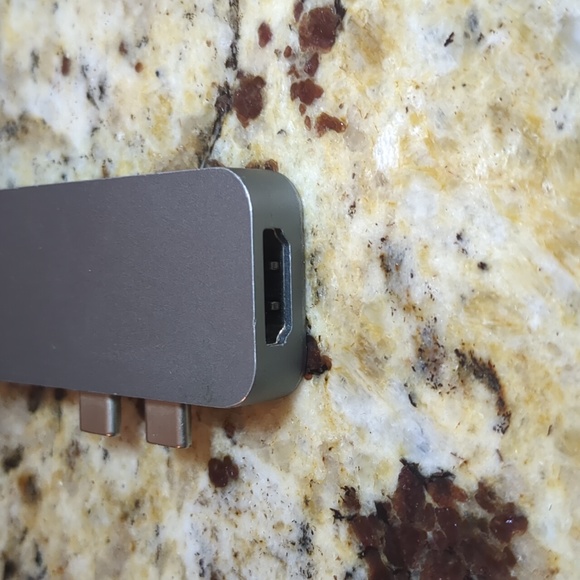 HyperDrive DUO 7in2 USBC-2 hub MacBook/pro - Picture 5 of 9